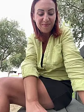 PervyxMilfxx - Fingering pussy public