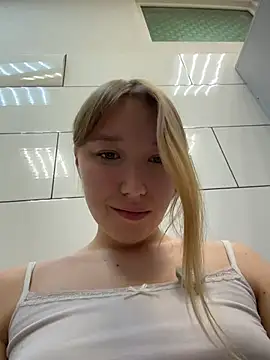 -NaughtyAngel- - UNLOCK DOOR IN MAN WC WHILE IM SQUIRT 😲