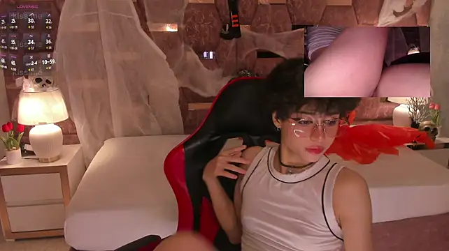 NorthHale_ - hard spanks in my ass 🔥
