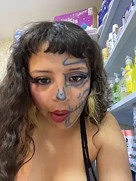 Alana_king7