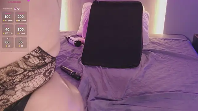 Emmajohnss - Domi play cummin at doggy! 💜😈
