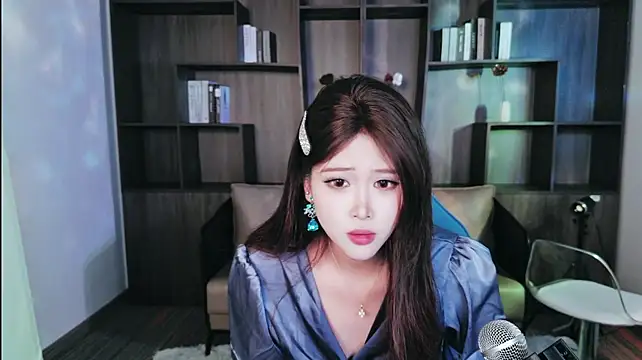 Yiyi__01 - 下班回家吃饭