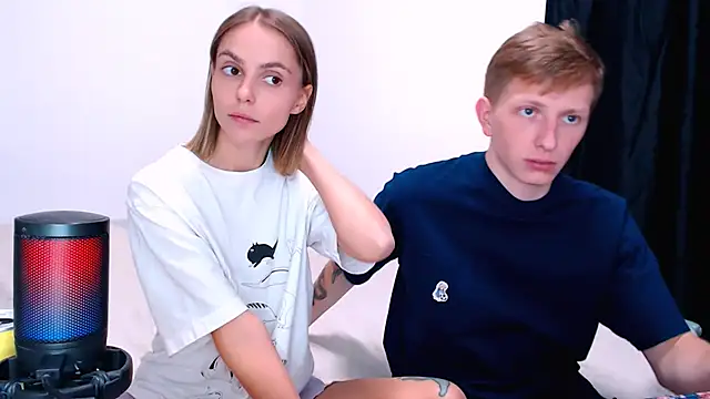 Juliaanddima - sh9w ass doggy naked