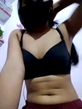 Monika_47633 - Pusssy show 👙