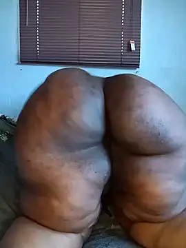 Sotho_ssbbw - Spread Ass and twerk for daddy
