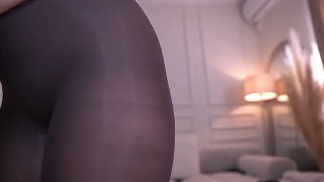 Ashley-Evans - make her wett
