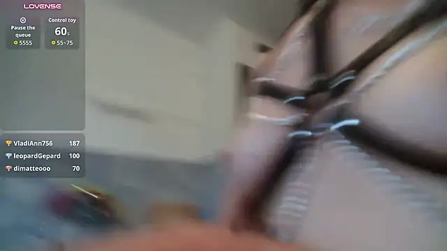 Hornyfrenchies - LICK PUSSY