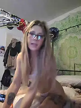 Xoxomikaylaann - Blow down my boyfriend 💜