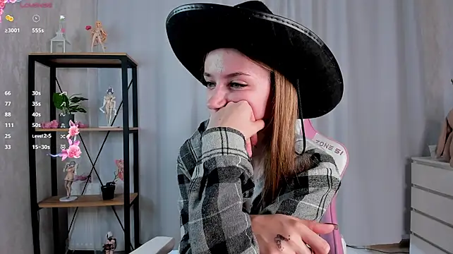 NellieEinspahr - Massage my breasts close to the camera