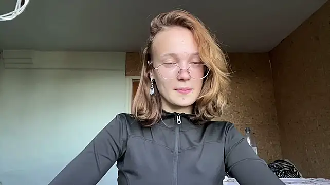 BrittanyLebowitz - kiss you