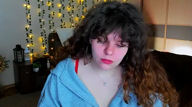 CurlyMagicc - tease the zip