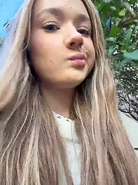 Milaa_sun - spread pussy in TAXI 🚕