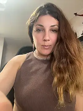 DaisyVibesss - 🌹bubbly shower and creamy cum time