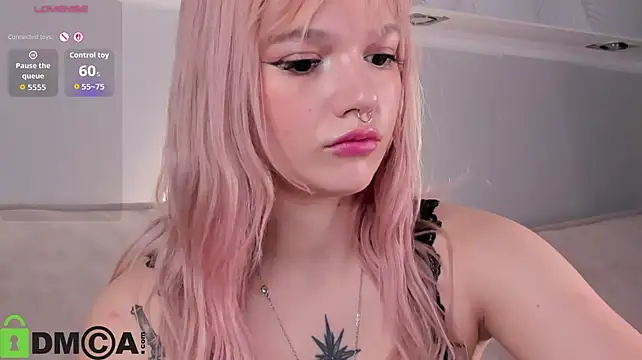 Molly_Platt - One finger in sweet pussy