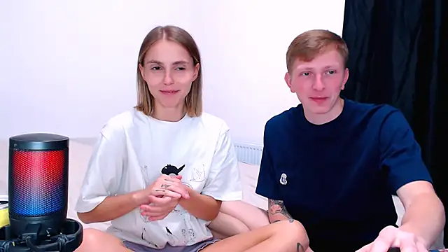 Juliaanddima - sh9w ass doggy naked