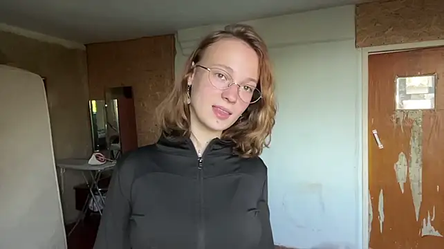 BrittanyLebowitz - kiss you