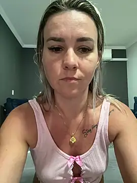 SuhHWhotwife - Ficar pelada e se masturbar com vibrador
