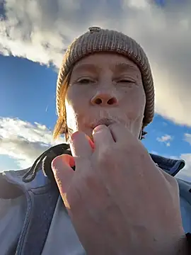SexyExclusiveflower - Finger pussy 🌲💦