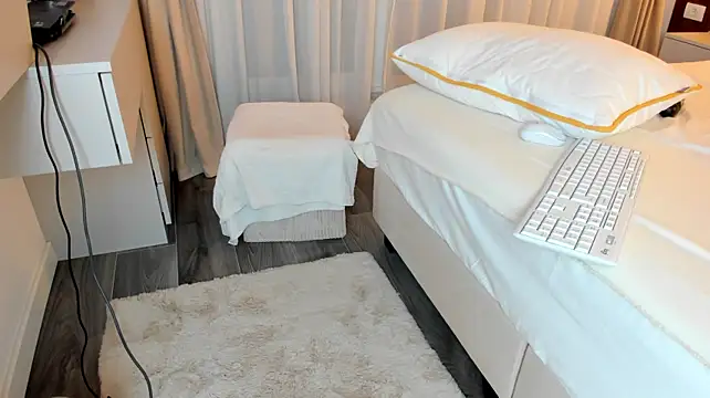 Saradiamond1 - Cumshow