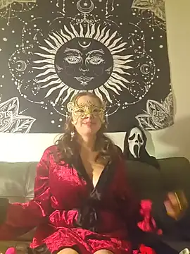 SnowieTheLeopard - Robe Drop (20 sec)