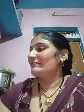Karishma_bhabi02 - My modal saport please 💔💔💔💔💔