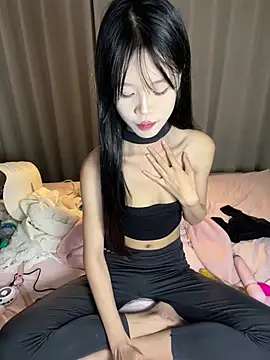 Cyyxsb922 - 全裸三分钟