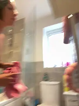 BELLABLACKXUK - Distract me - dildo fuck in shower
