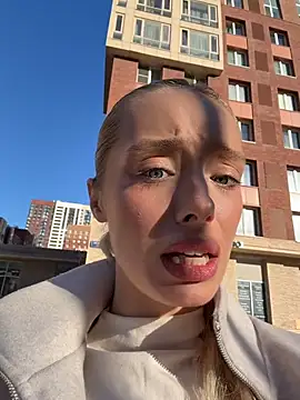 PollyLolly - ORDER UBER TAXI AND START SHOW