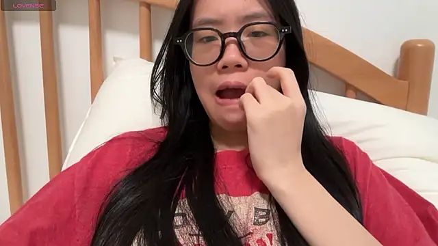 Nooneknowspoppy - rub tits