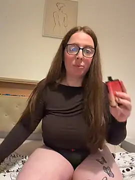 MissPeach26 - Bend over and pull panties to the side🍑