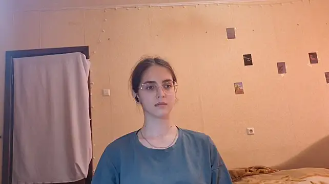 Katelemon - Take off your bra and cover your nipples