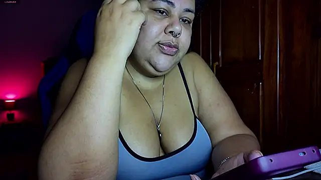 Xlatinastar - For show pussy 15 min 😈
