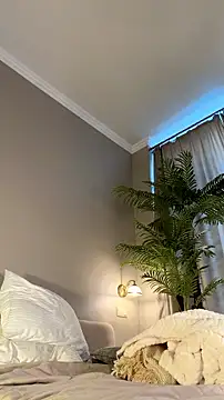 ElmaTowber - close up massage my tits