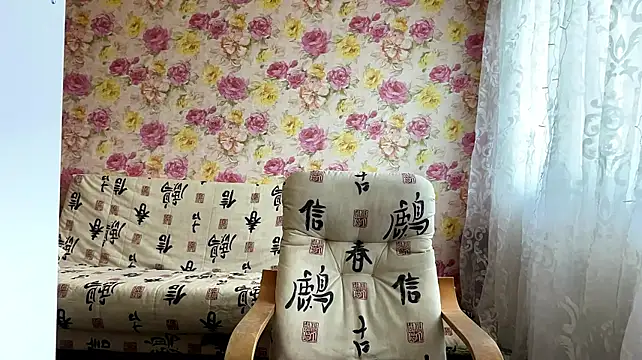 Lerchek_Wia - Lift my cutie dress and show ass closely