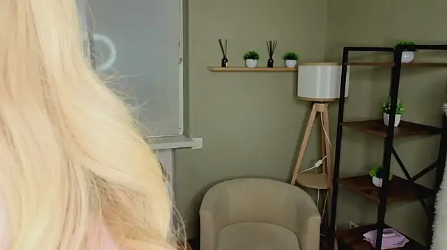 BlondeMiaX - Maybe let's connect my new toy?