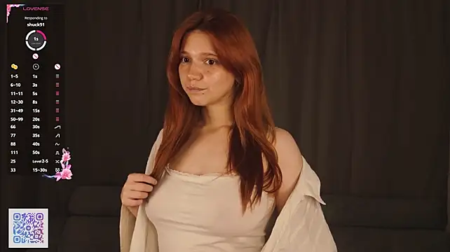 IlianaGoller - 💖Licking lips + sucking fingers💖