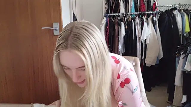 Mayaahart - 3 spanks HARD