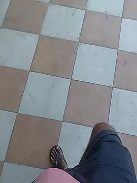 Dillikibilli - Make Me Horney in Public