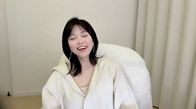 Kakionan - 打喷嚏了，是不是你在想我啊！！！！