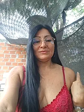 Maturexxxnaughty - I masturbate in front of a stranger