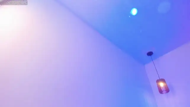 Dolly_zoe - plug and oil over my ass 💟