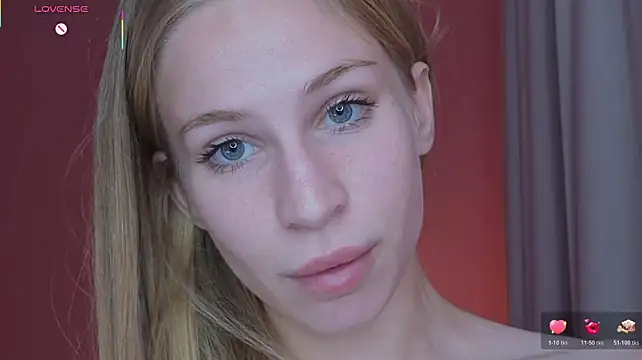 Elis_Fox - DOGGY POSE & FINGER PUSSY