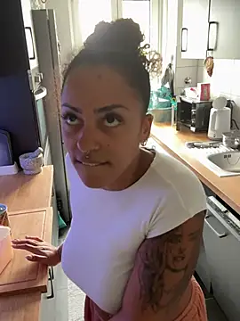 SweetPetiteNoir - GET FULL NAKED!😈