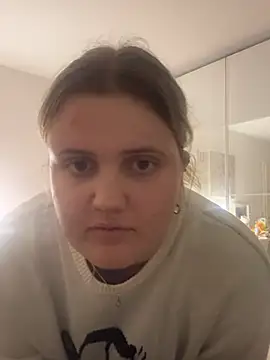 HotGirl01_ - show my boobs for 3 min 🍑