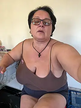 Diana_Diafan - Oil boobs