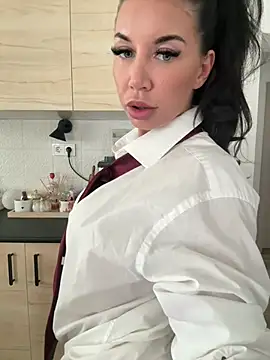 MissyJi - Let”s start the Show..🍒