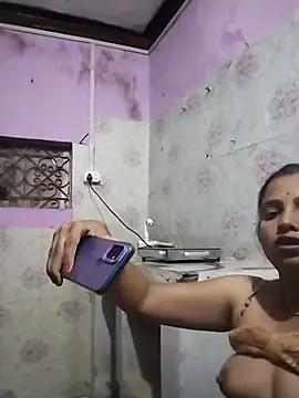 Aapki-bhabhiii - full c2c nude call with Face