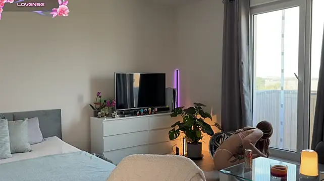 Dobbimood - panty tease