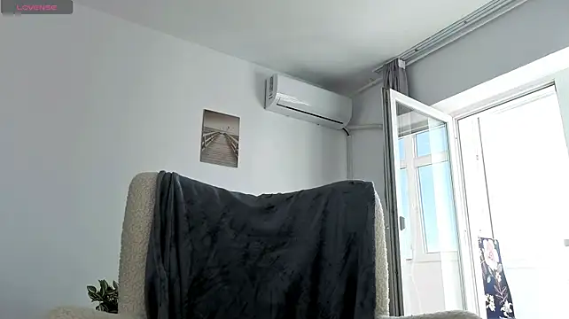 JullyFox - Last tipper has 5 min Toy Control + SNAP