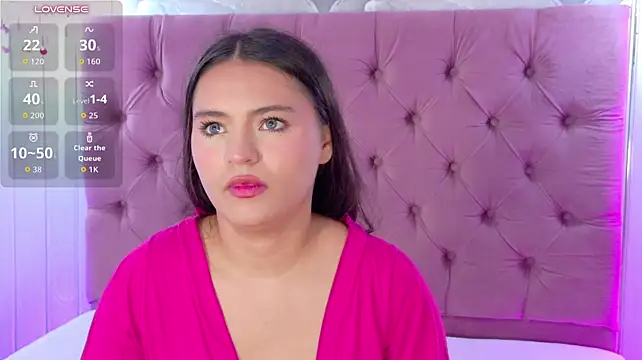 Gabby-Sweet - I'll show you my pussy up close.